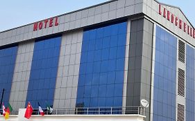 La Rochelle Hotel